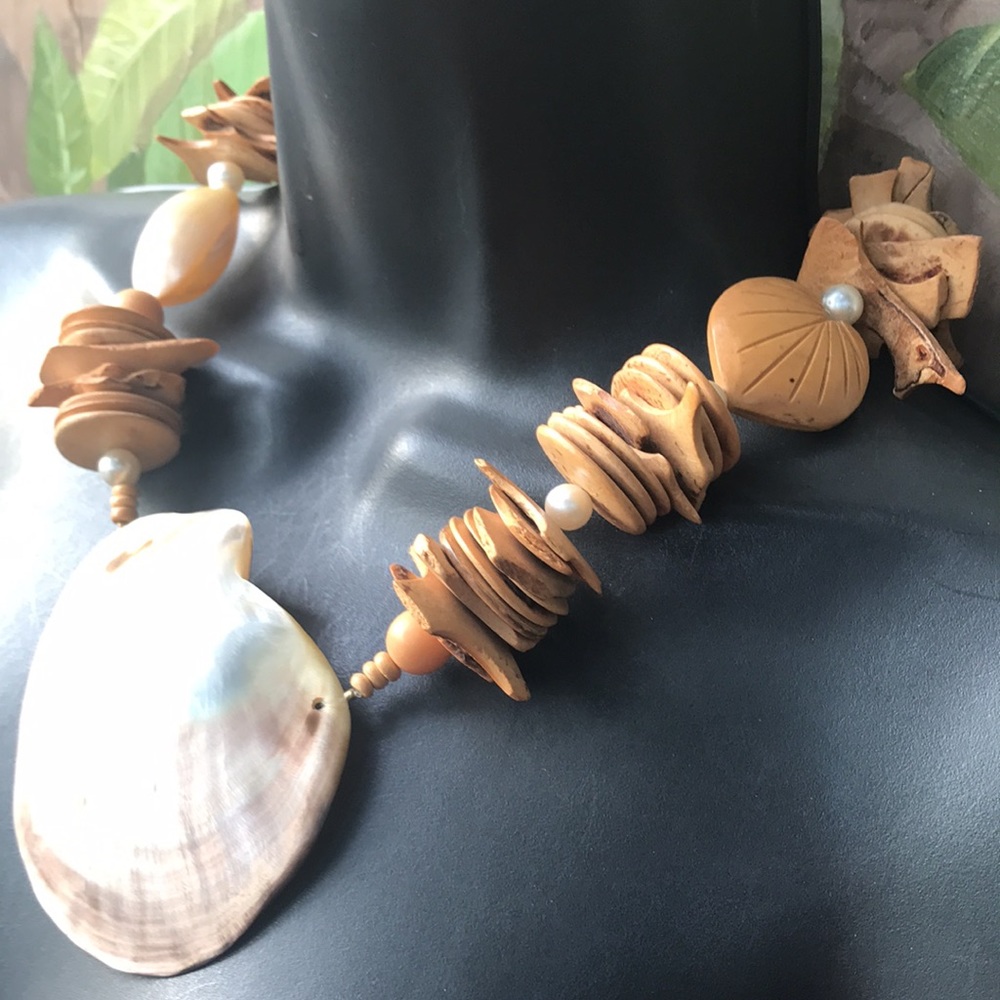 Large Shell And Coconut Husk Statement Necklace - image 4
